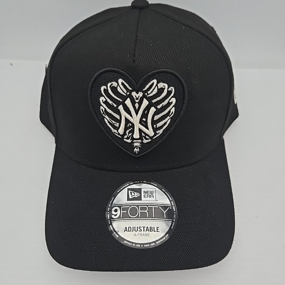 New Era New York Mets Black Skeletal Heart Exclusive 9Forty A Frame Snapback Hat - Picture 2 of 3